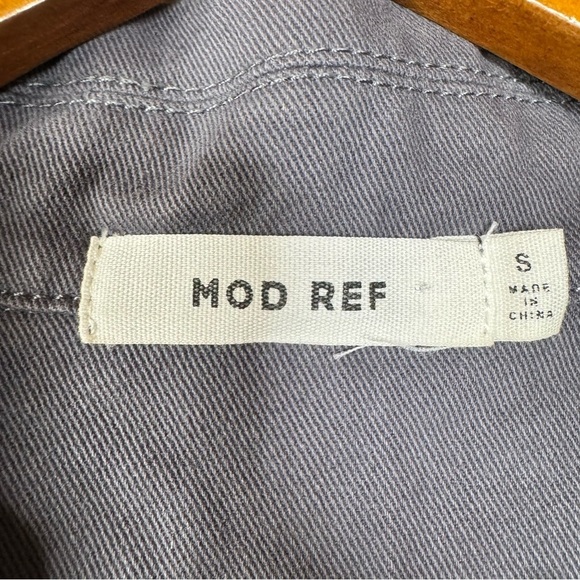 Mod Ref Gray Barn Coat Size Small - Picture 3 of 4